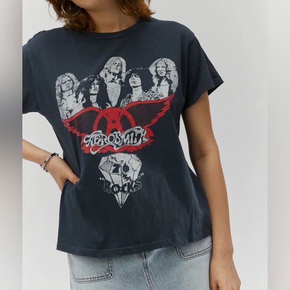 Daydreamer Aerosmith Rocks Solo Tee - Picture 3 of 4